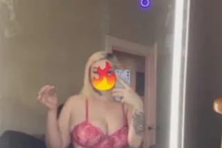 Hot and available for all kind of fun - Image 2